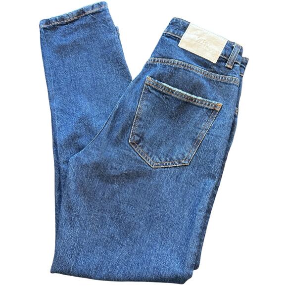 ~ ZARA ~ Women's Blue Medium Wash Coin Pocket Tapered Jeans Size 4 - Picture 3 of 6